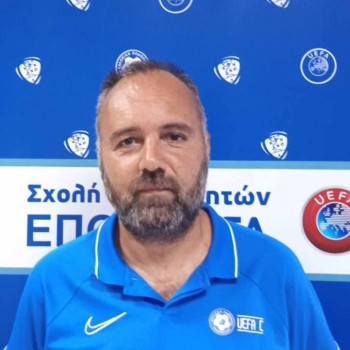 Βασίλης Ρούσης